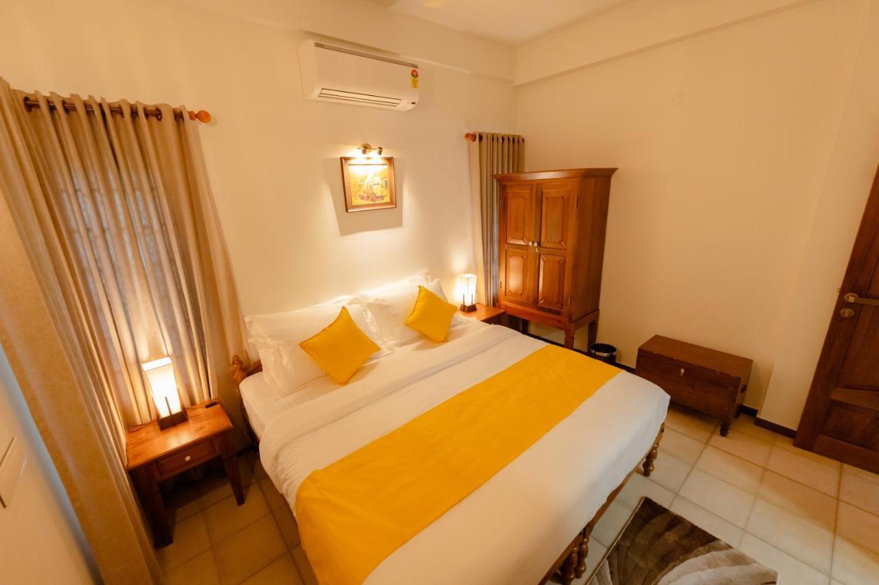 Seacoast Inn Fortkochi Fort Kochi Exteriör bild