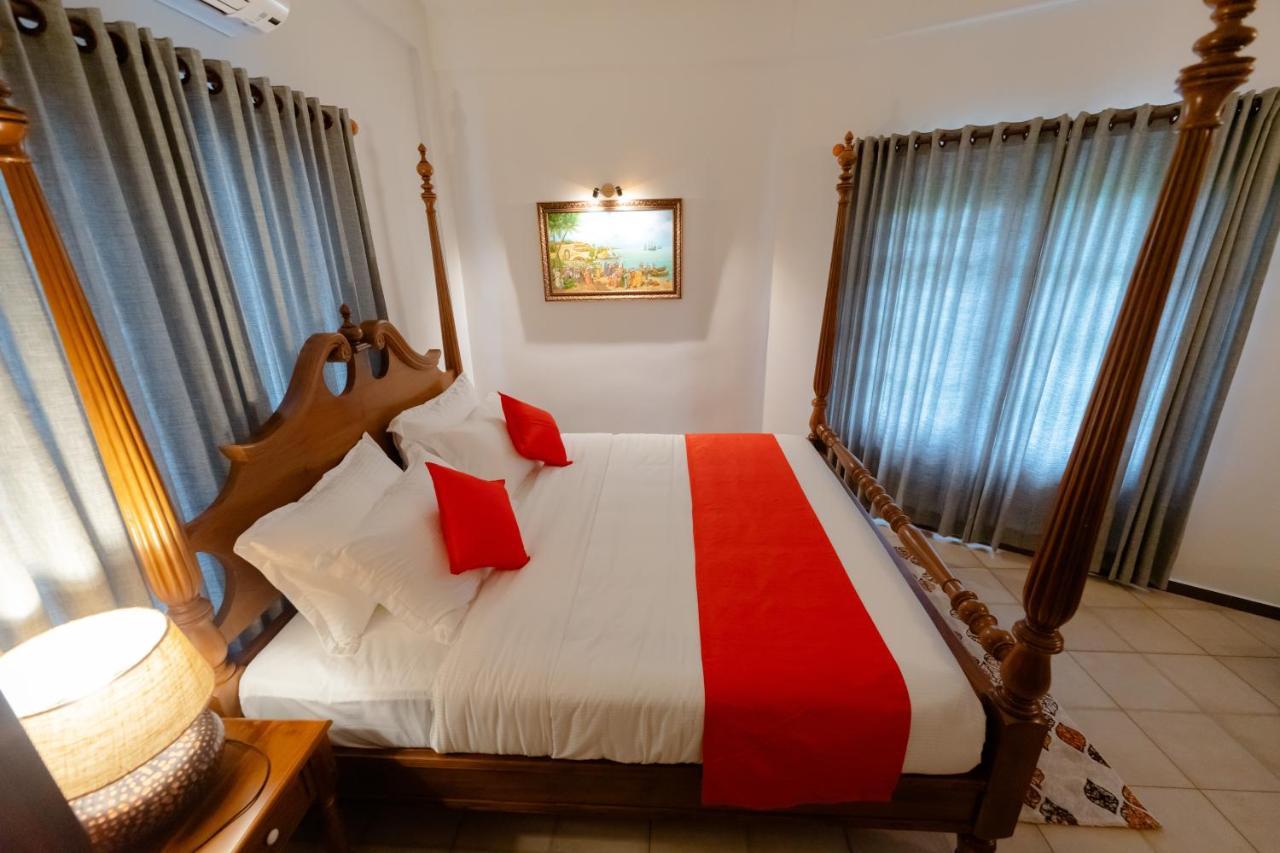 Seacoast Inn Fortkochi Fort Kochi Exteriör bild