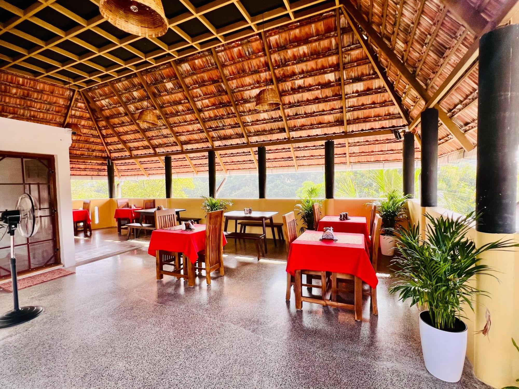 Seacoast Inn Fortkochi Fort Kochi Exteriör bild
